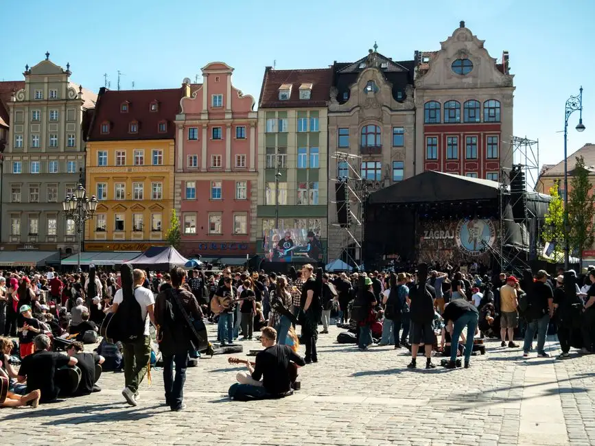 Dożynki Gminne w Chwalęcicach – święto plonów z Shazzą i atrakcjami