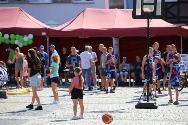 Sportowe Pożegnanie Wakacji po raz dwunasty na Starym Rynku w Gorzowie