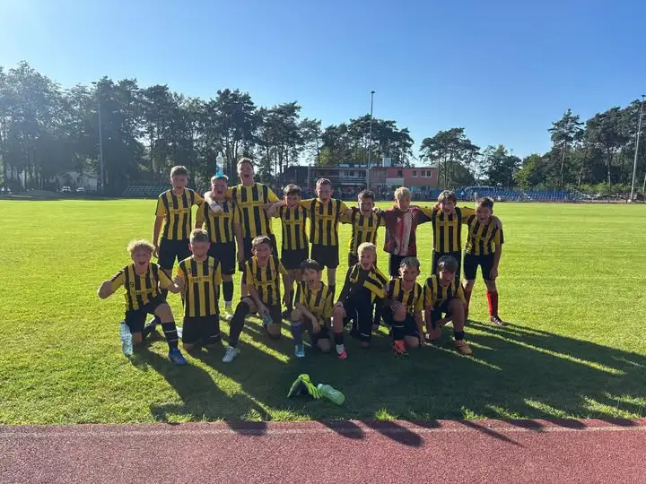 Spartak Deszczno rozgromił Czarnych Witnica 12:1 w meczu młodzików