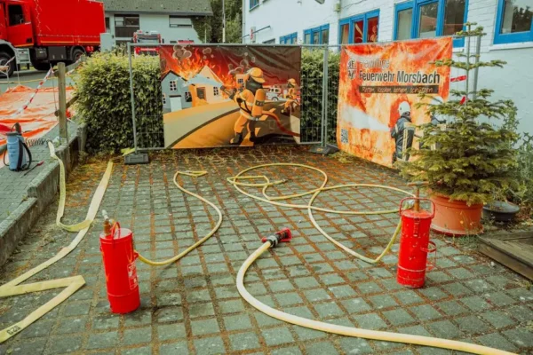 Dzieci z „Radosnej Chmurki” odwiedziły strażaków z OSP Witnica