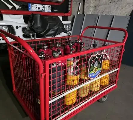 OSP Bogdaniec: własnoręcznie zbudowany wózek do transportu butli gotowy