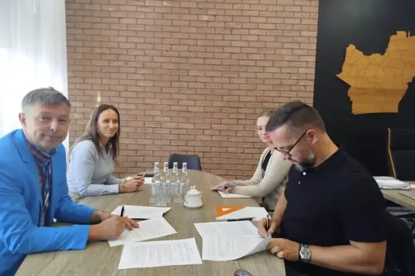 Nowy plac spotkań dla nastolatków i pumptruck w Arenie Maszewo