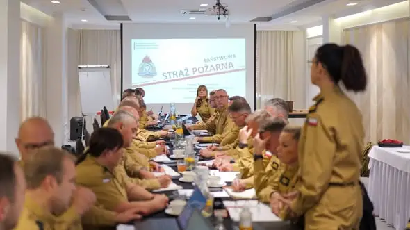 Strażacy z Lubuskiego podsumowali wyzwania. Odprawa w Łęknicy z udziałem wojewody
