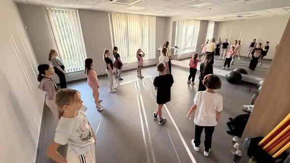 K-POP i Viral TikTok – nowe zajęcia taneczne dla młodzieży w Kłodawie