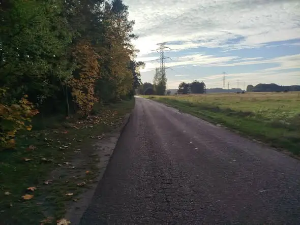 Kiełpin: ponad 1,2 mln zł na przebudowę drogi do wsi. Przetarg jeszcze w październiku